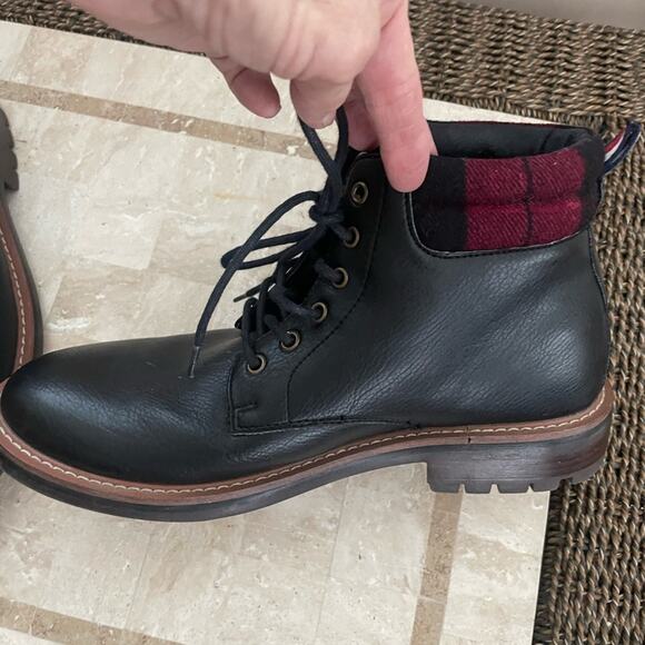 Tommy Hilfiger men’s lace up boot main image 3
